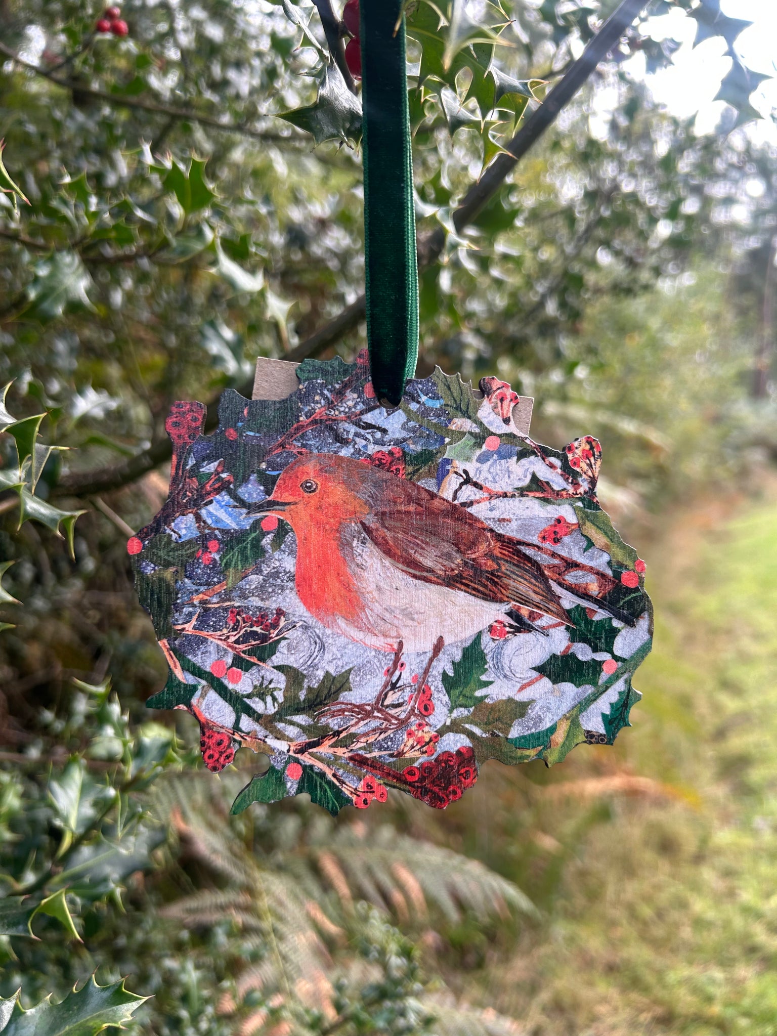 Large Festive Robin wooden decoration
