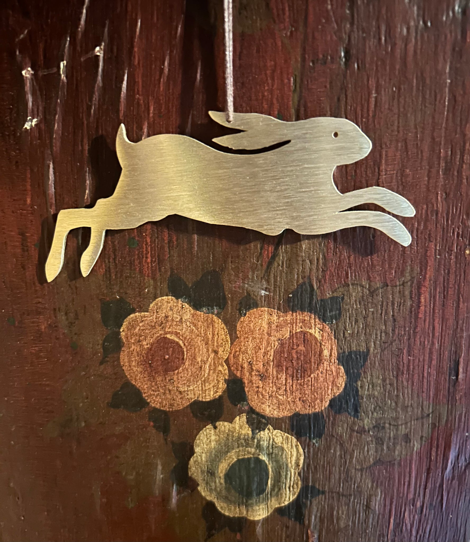 Brushed brass Leaping hare decoration