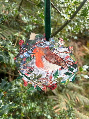 Large Festive Robin wooden decoration